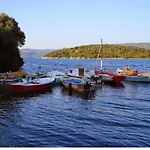 Sea House Koukouleika Milina