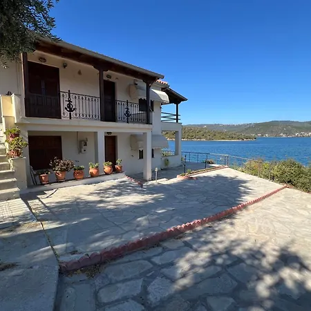 Sea House Koukouleika *
